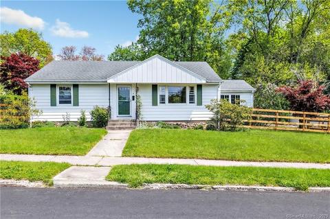 6 Parkview Rd, Hamden, CT 06514