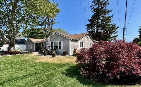 2 Stafford St, Mystic, CT 06355