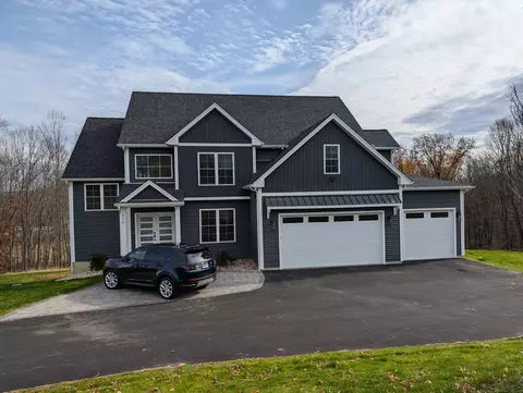 496 Bell St, Glastonbury, CT 06033
