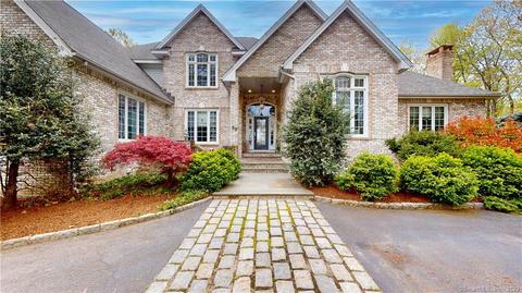 89 Wild Horse Ct, Monroe, CT 06468