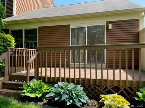 183 Foxbridge Village Rd #183, Branford, CT 06405