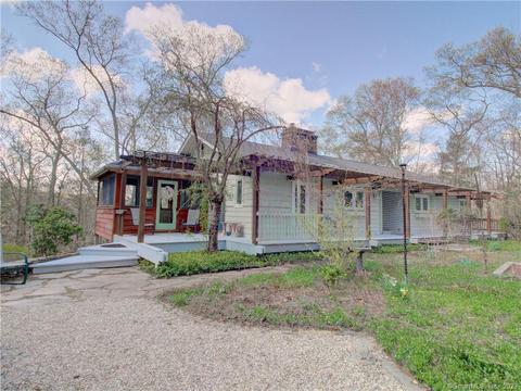 26 Southwood Rd, Mansfield, CT 06268