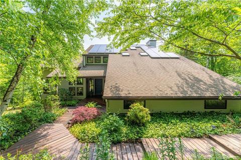 12 Applewood Common, East Lyme, CT 06333