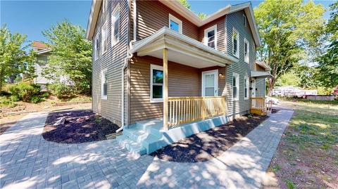 35 Johnson St, Naugatuck, CT 06770