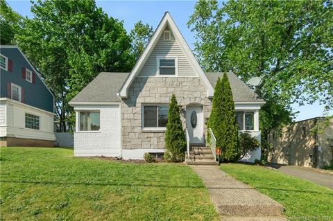 13 Saint James St, Hamden, CT 06514