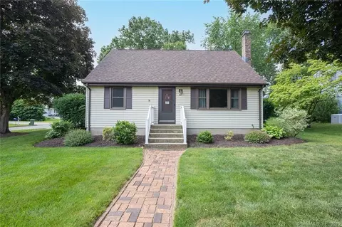 68 Long Hill Dr, Glastonbury, CT 06033