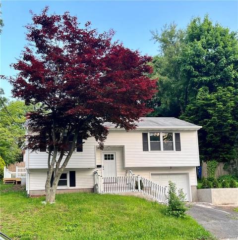 94 New Hanover Ave, Meriden, CT 06451