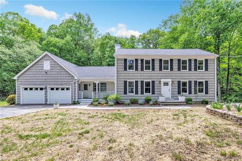15 Princess Pine Ln, Easton, CT 06612