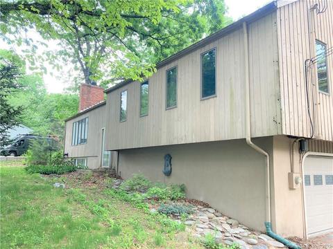 1408 East St, Southington, CT 06489
