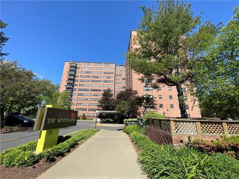 31 Woodland St #9I, Hartford, CT 06105
