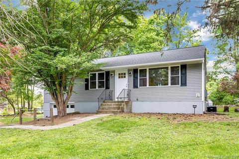 8 Marbil Rd, Danbury, CT 06811
