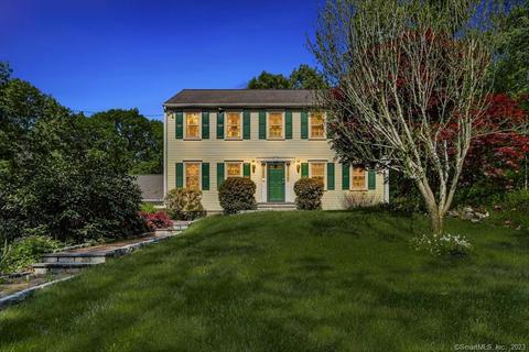 50 Falmouth Dr, Shelton, CT 06484