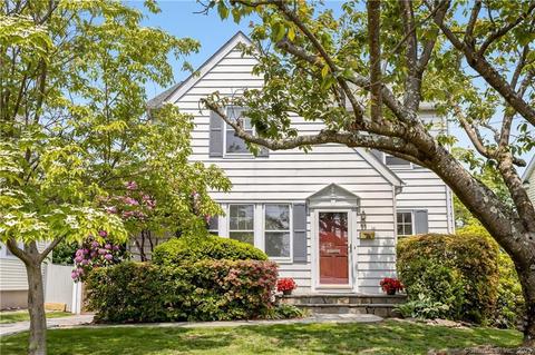 11 Crestview Ave, Stamford, CT 06907