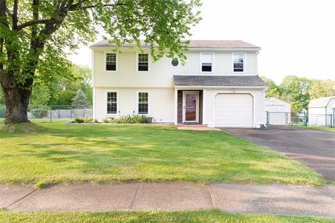 87 Fairway Dr, Meriden, CT 06450