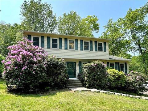14 Wedgewood Dr, Danbury, CT 06811