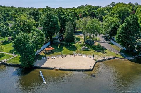 5 Eustis Ave, Danbury, CT 06811
