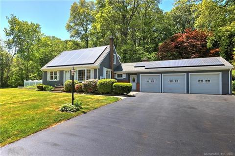 132 Southworth St, Milford, CT 06461