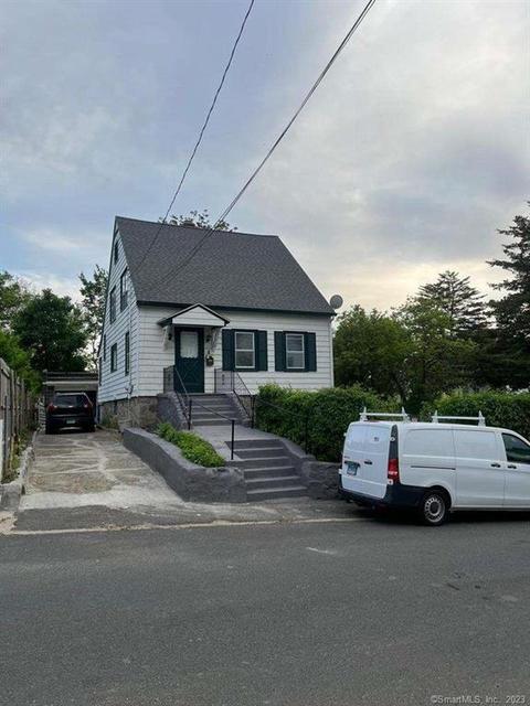 8 Willard St, Waterbury, CT 06704