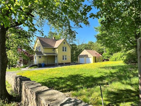 119 Cedar St, Norwich, CT 06360
