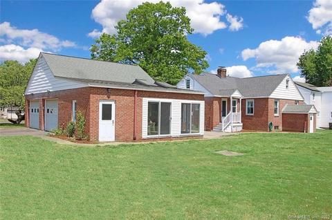 143 Grove St, Windsor Locks, CT 06096