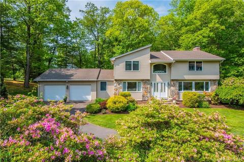 222 Tumblebrook Dr, South Windsor, CT 06074