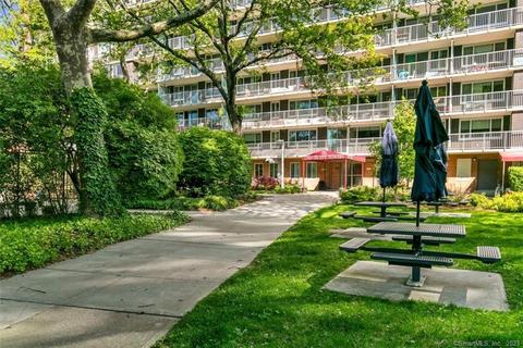 100 York St #14-P, New Haven, CT 06510