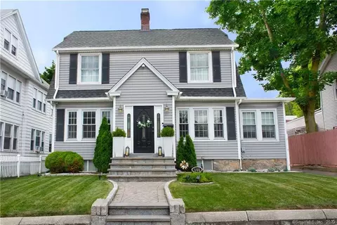 146 Manhattan Ave, Bridgeport, CT 06606