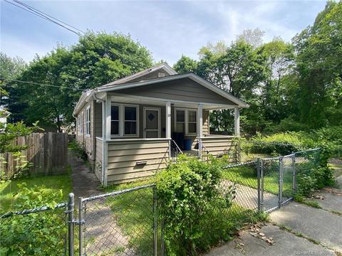 110 Wharton St, West Haven, CT 06516