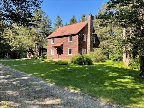 137 Flat Meadow Rd, Guilford, CT 06437