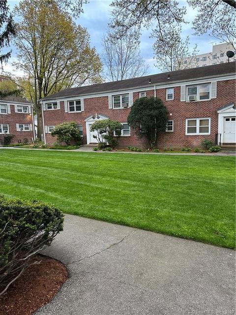 20 North St #1-2, Stamford, CT 06902