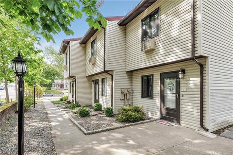 3 Santangelo Ter #3, Derby, CT 06418