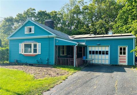 57 Jensen St, Manchester, CT 06042