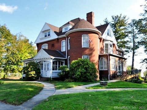 27 Grove Hill St, New Britain, CT 06052