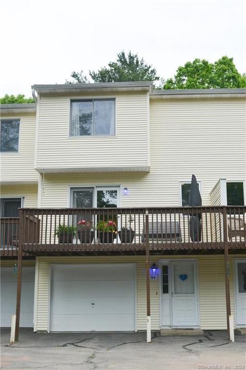 410 Emmett St #94, Bristol, CT 06010