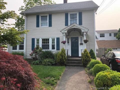 208 Reef Rd, Fairfield, CT 06824