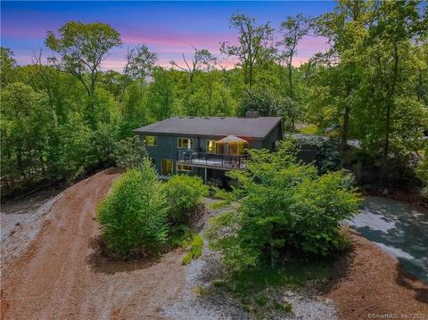 43 Oak Ridge Dr, Haddam, CT 06438