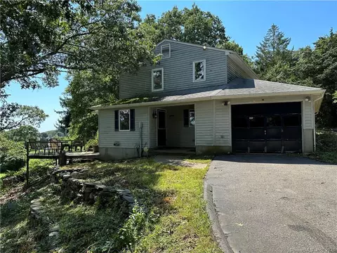 971 Stonington Rd, Stonington, CT 06379