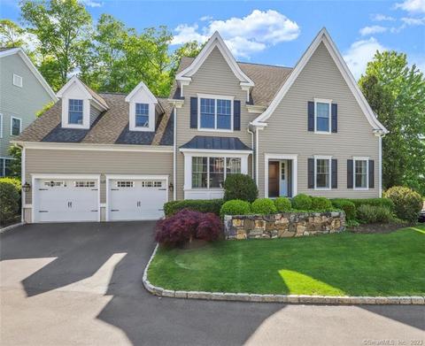 91 Cardinal Ln #91, Stamford, CT 06902