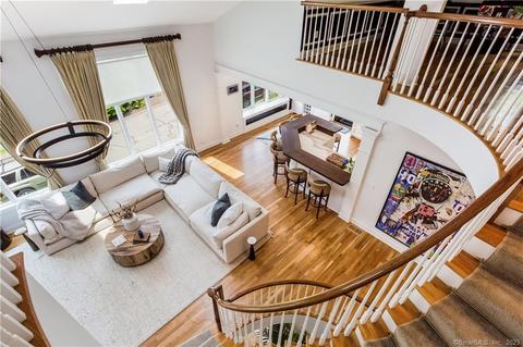 11 Gatewood #11, Avon, CT 06001