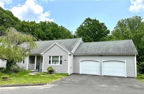 401 Woodridge #401, Shelton, CT 06484
