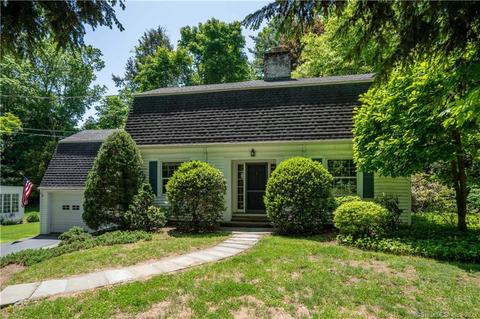 76 Hillsboro Dr, West Hartford, CT 06107