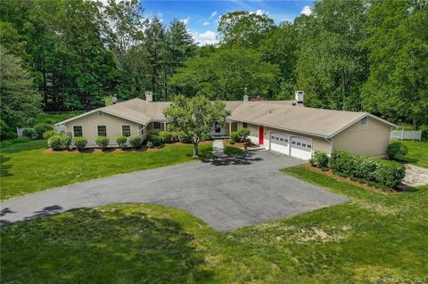 198 Bayberry Rd, New Canaan, CT 06840