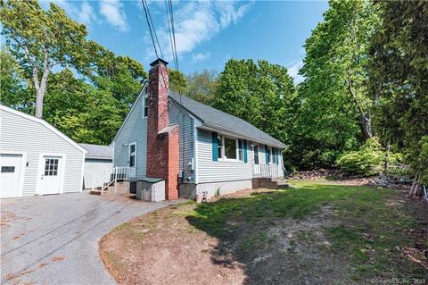 634 Shennecossett Rd, Groton, CT 06340