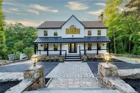 39 N Hillside Ln, Monroe, CT 06468