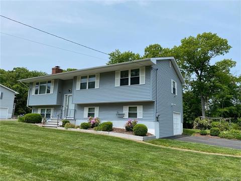 17 Woodcrest Rd, Seymour, CT 06483
