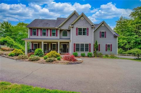 14 Hart Ct, Oxford, CT 06478