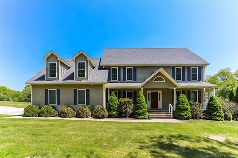 3 Old Oak Rd, Norwich, CT 06360