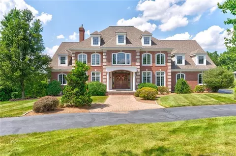 55 Hunters Rdg, Rocky Hill, CT 06067
