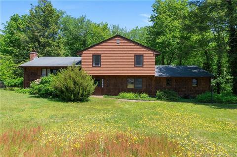 8 Sylvan Glen Dr, East Lyme, CT 06333
