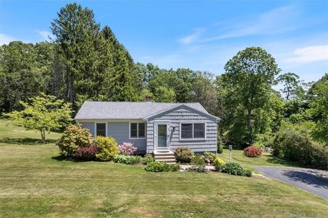 40 Mansfield Rd, North Haven, CT 06473